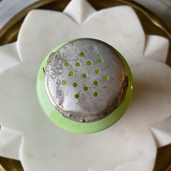 1930’s Jeannette Jadeite Beehive Sugar Shaker Depression Era Glass - Picture 6 of 15